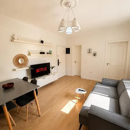 Appartement Cozy In Blloku Fastwifi & Self Checkin Tirana